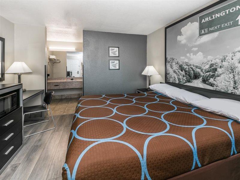 Super 8 By Wyndham Arlington Near At&T Stadium Exterior photo