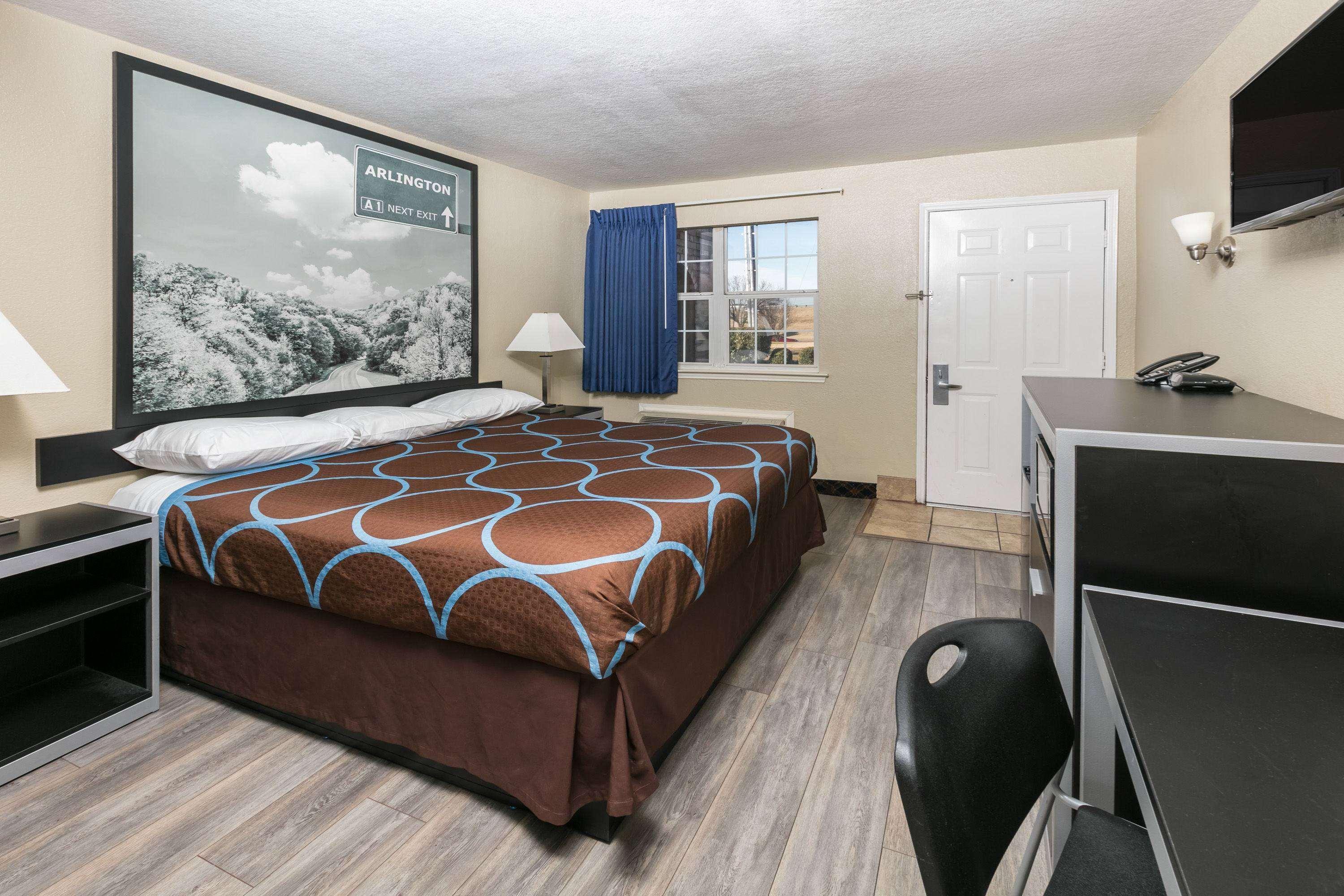 Super 8 By Wyndham Arlington Near At&T Stadium Exterior photo