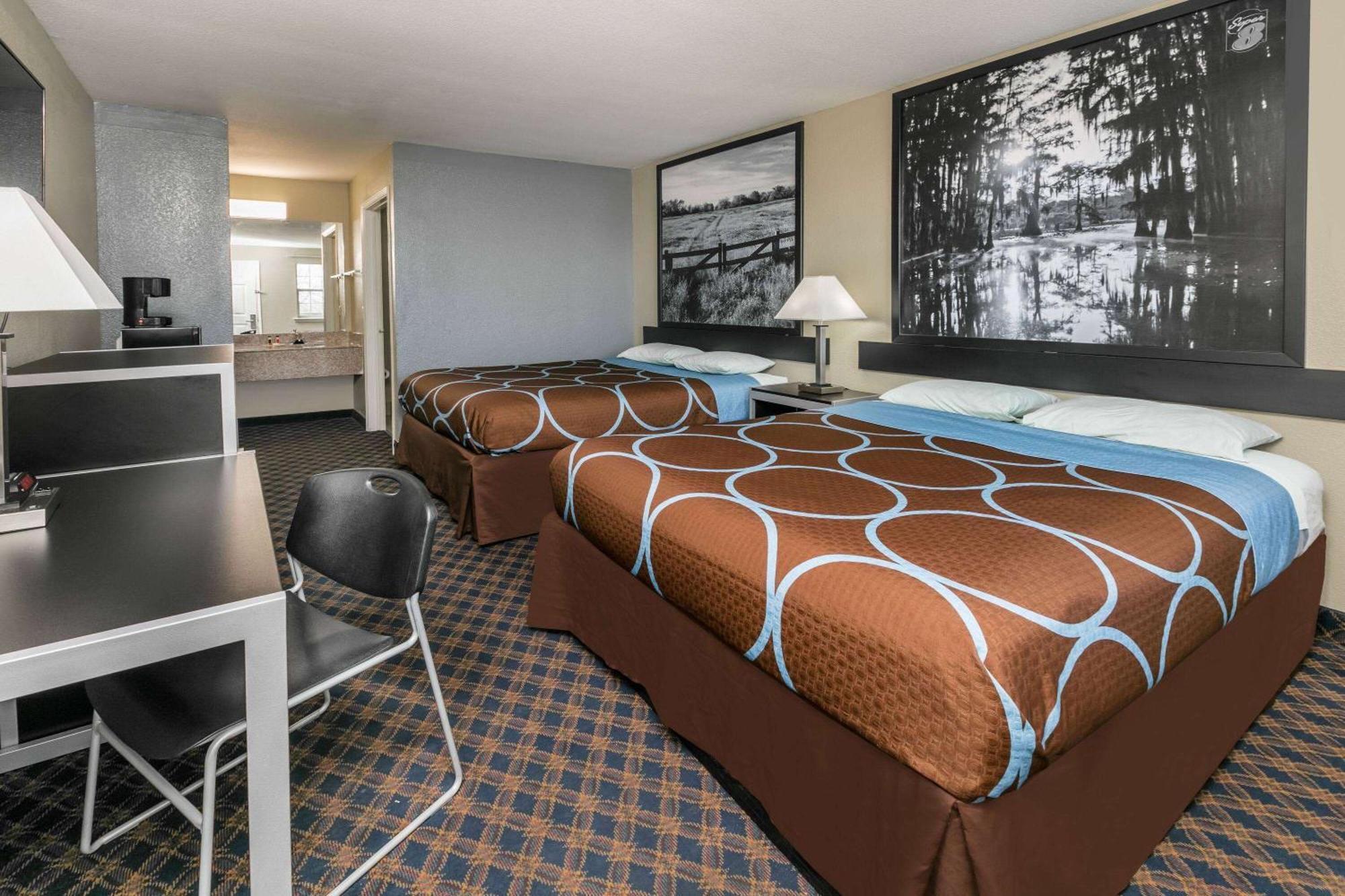 Super 8 By Wyndham Arlington Near At&T Stadium Exterior photo